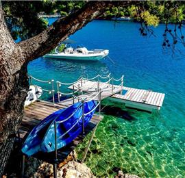 Spectacular 4 Bedroom Luxury Villa with Infinity Pool on Brac Island, sleeps 8